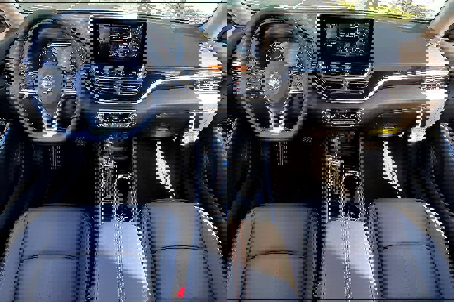 New 2025 Nissan Altima 2.5 SR image 5