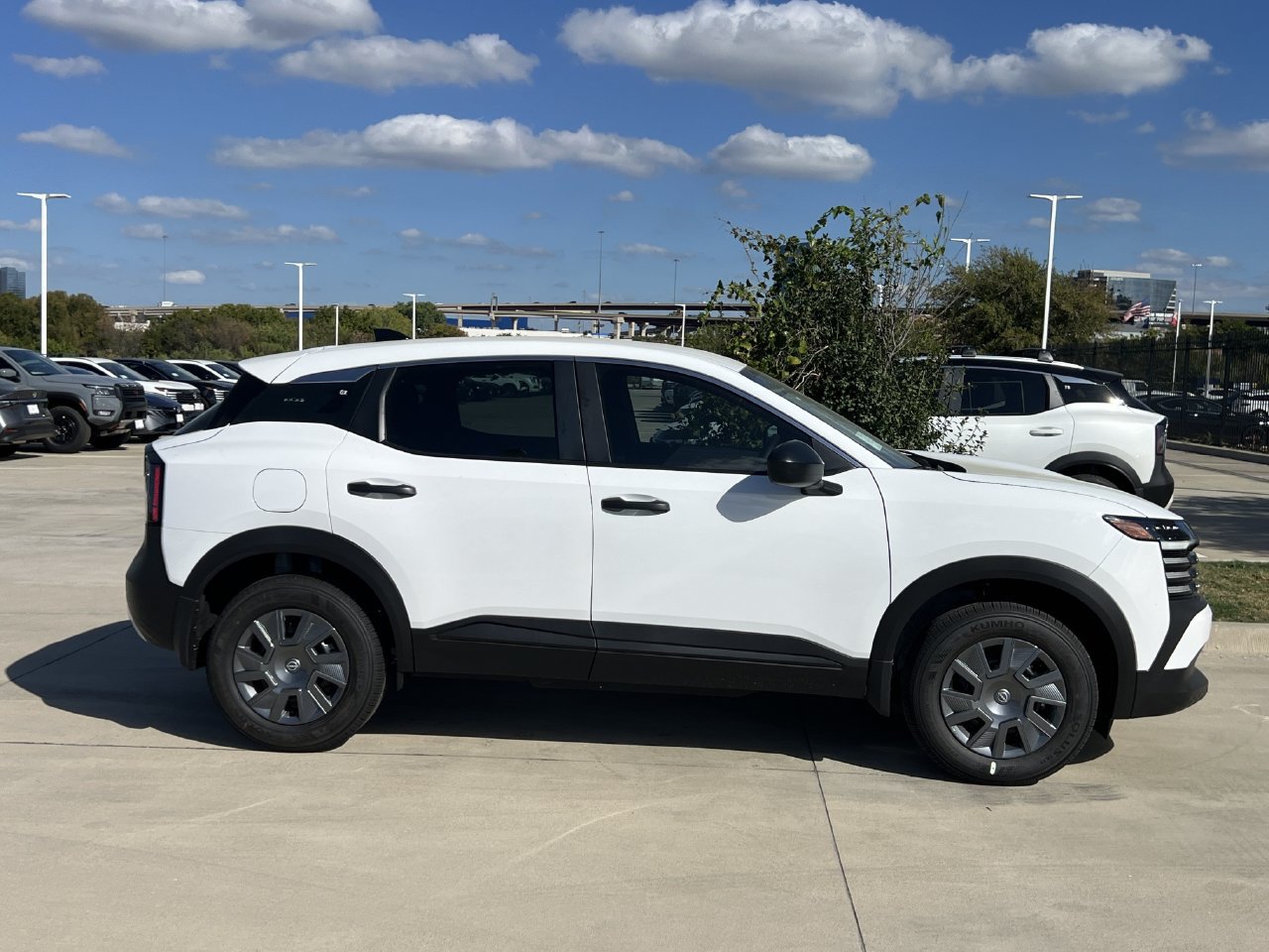 New 2027 Nissan Kicks S FWD image 3