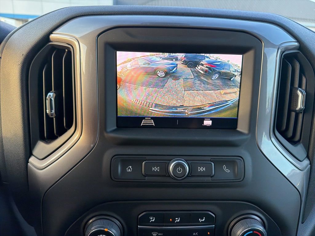 Used 2023 Chevrolet Silverado 2500 Custom w/ Custom Convenience Package image 8