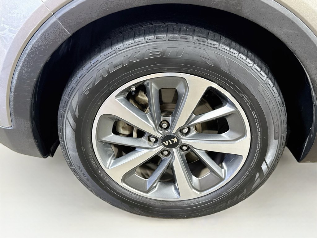 Used 2019 Kia Sorento EX FWD image 41