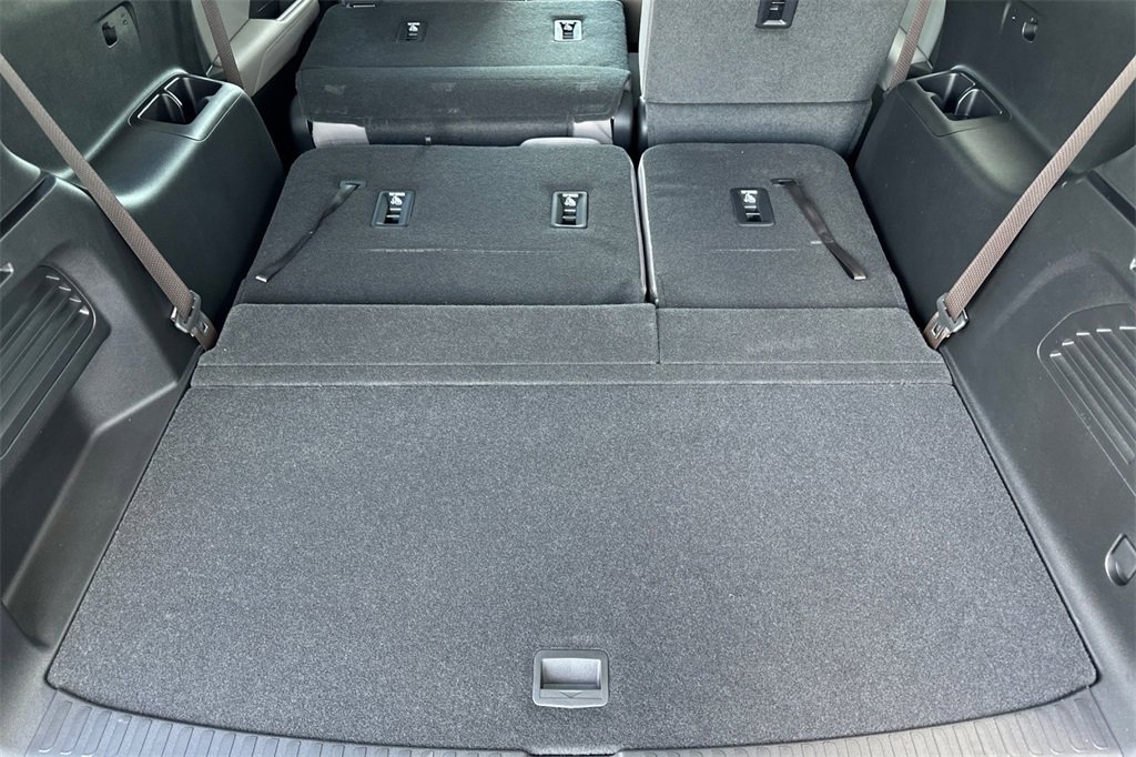 New 2025 GMC Acadia Elevation image 14
