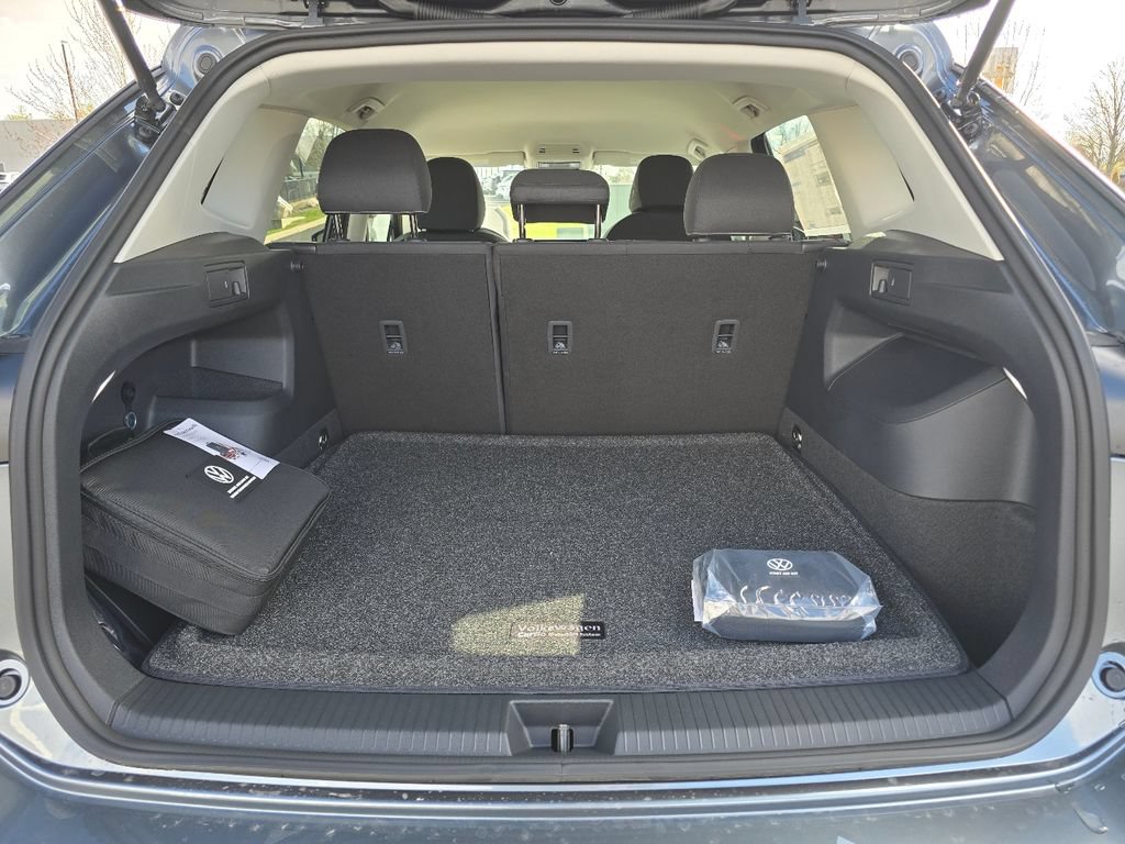 New 2026 Volkswagen Tiguan S AWD/4WD image 10
