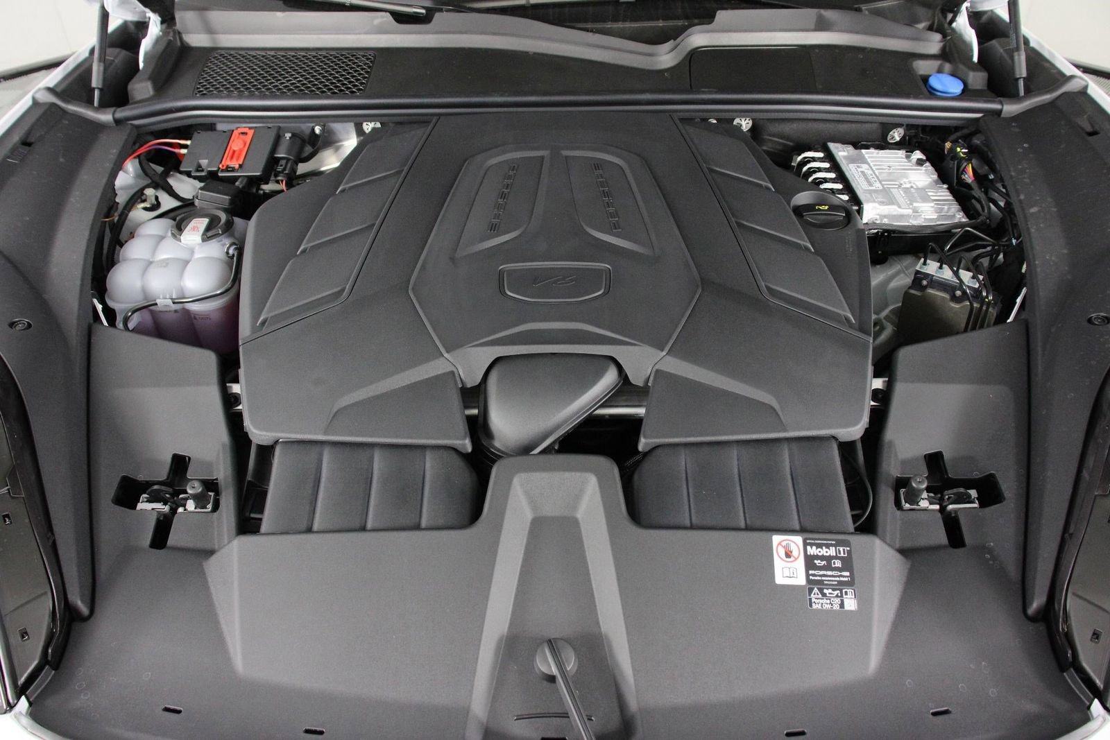 New 2026 Porsche Cayenne Coupe image 20