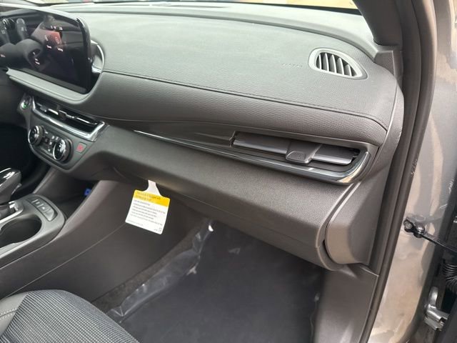 Used 2025 Buick Envista Preferred image 48