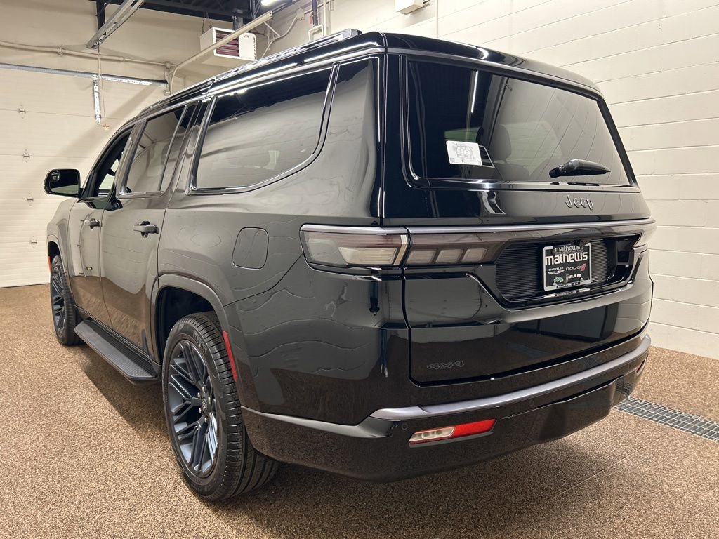 New 2026 Jeep Grand Wagoneer 4WD image 10