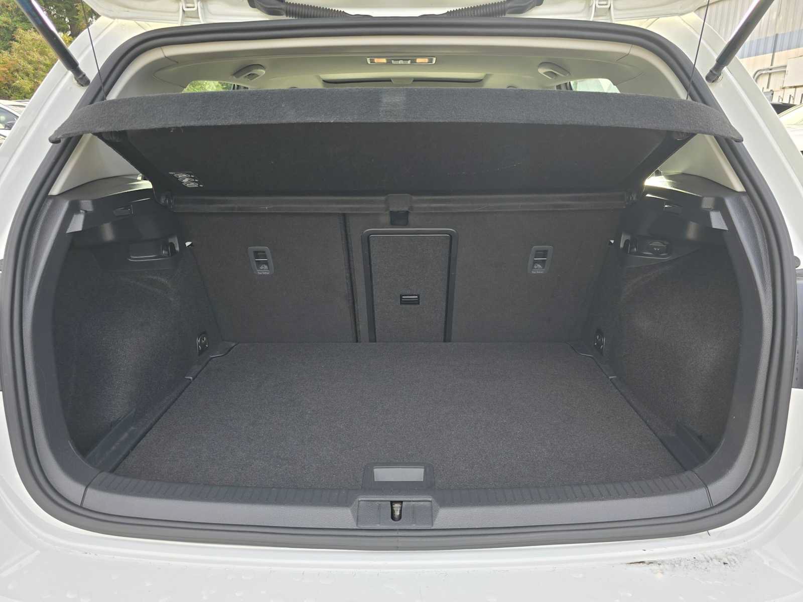 Used 2017 Volkswagen Golf Wolfsburg Edition FWD image 14