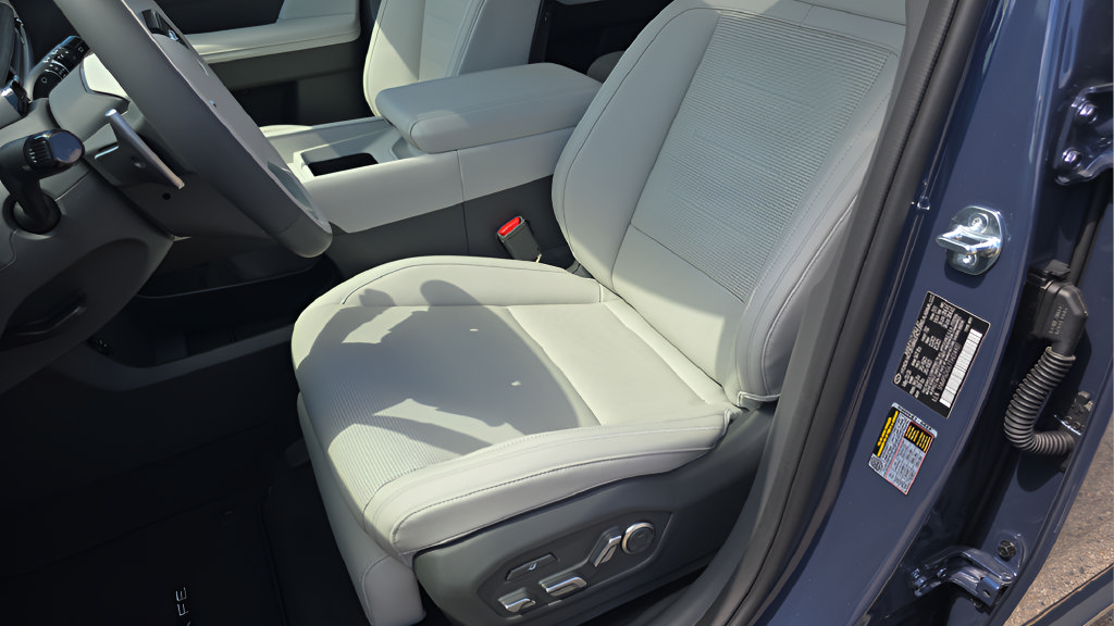 New 2026 Hyundai Santa Fe Calligraphy AWD/4WD image 14