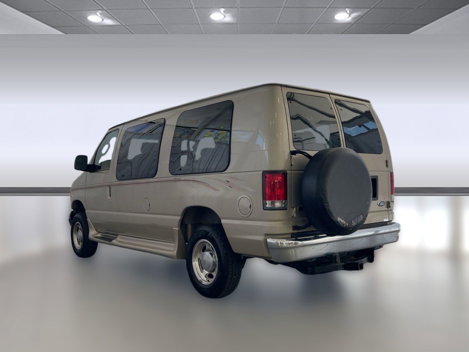Used 2007 Ford E-150 and Econoline 150 image 3