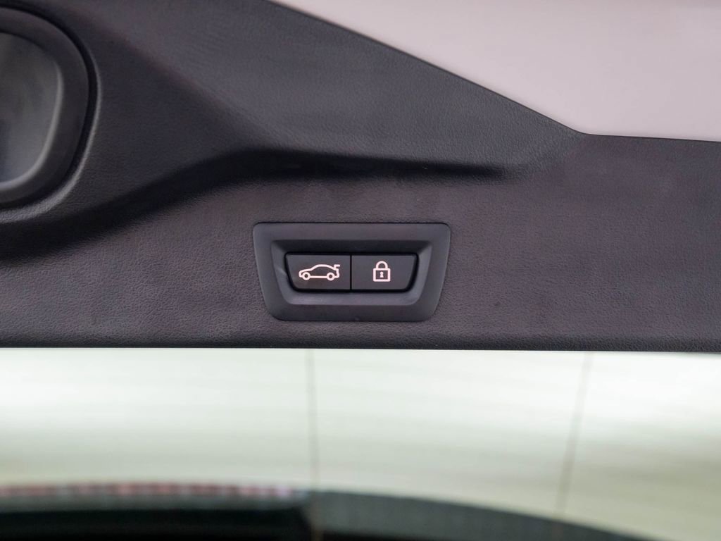 Used 2023 BMW X5 xDrive40i w/ Premium Package image 34