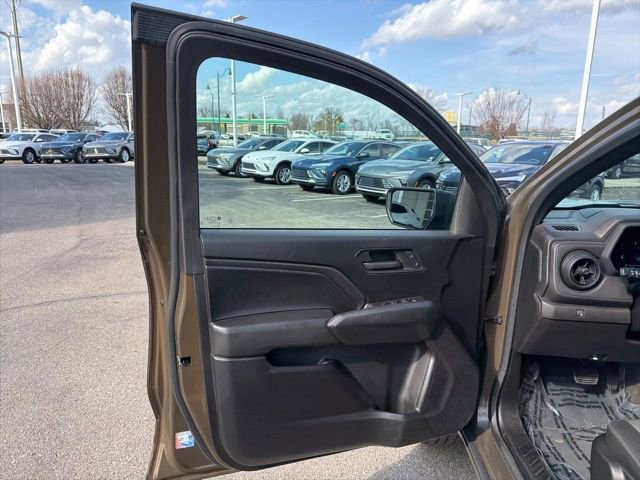 Used 2023 Chevrolet Colorado W/T image 25