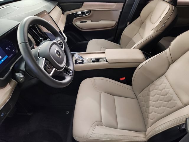 Certified 2026 Volvo XC90 B6 Plus w/ Protection Package Premier AWD/4WD image 14