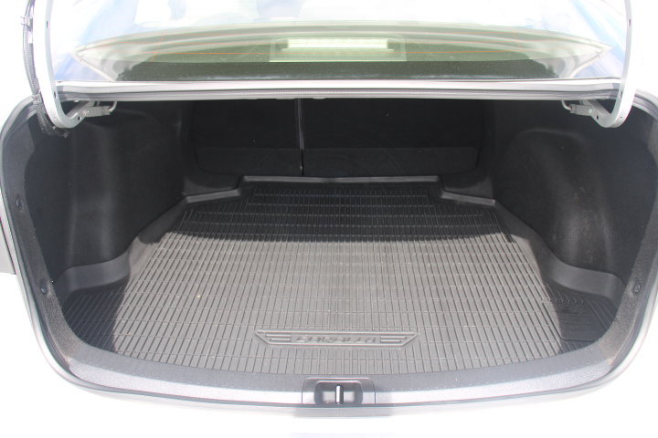 Used 2024 Toyota Corolla SE FWD image 13