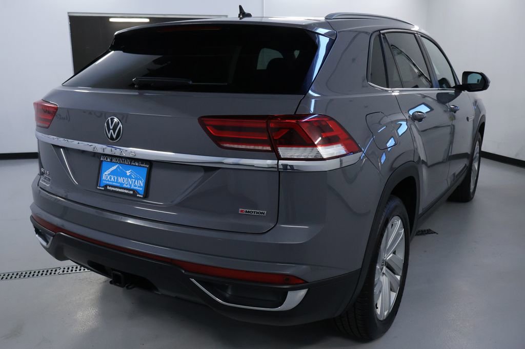 Used 2022 Volkswagen Atlas Cross Sport SE image 7