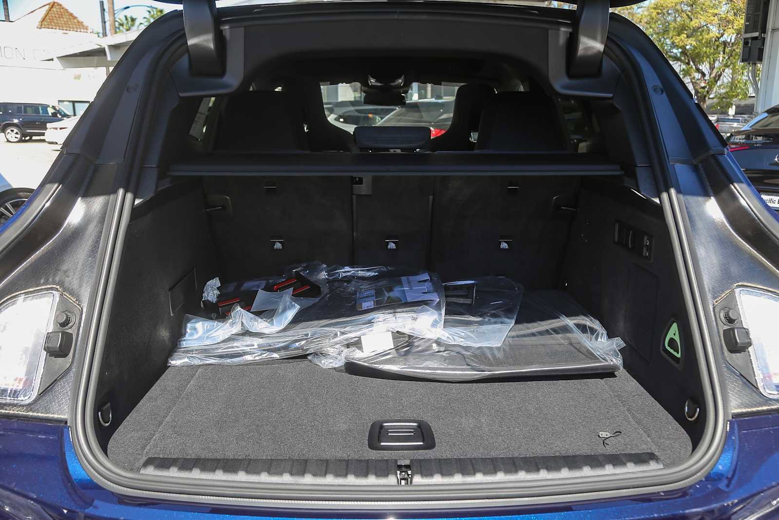 New 2026 BMW iX xDrive45 w/ M Sport Package image 22