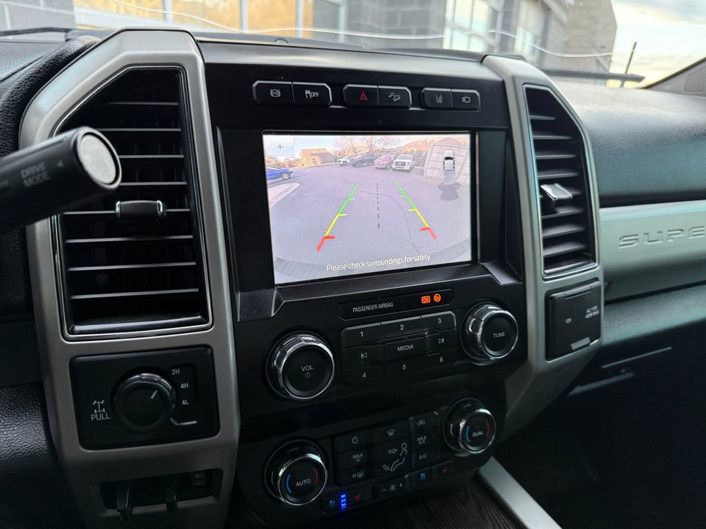 Used 2020 Ford F350 Lariat image 36