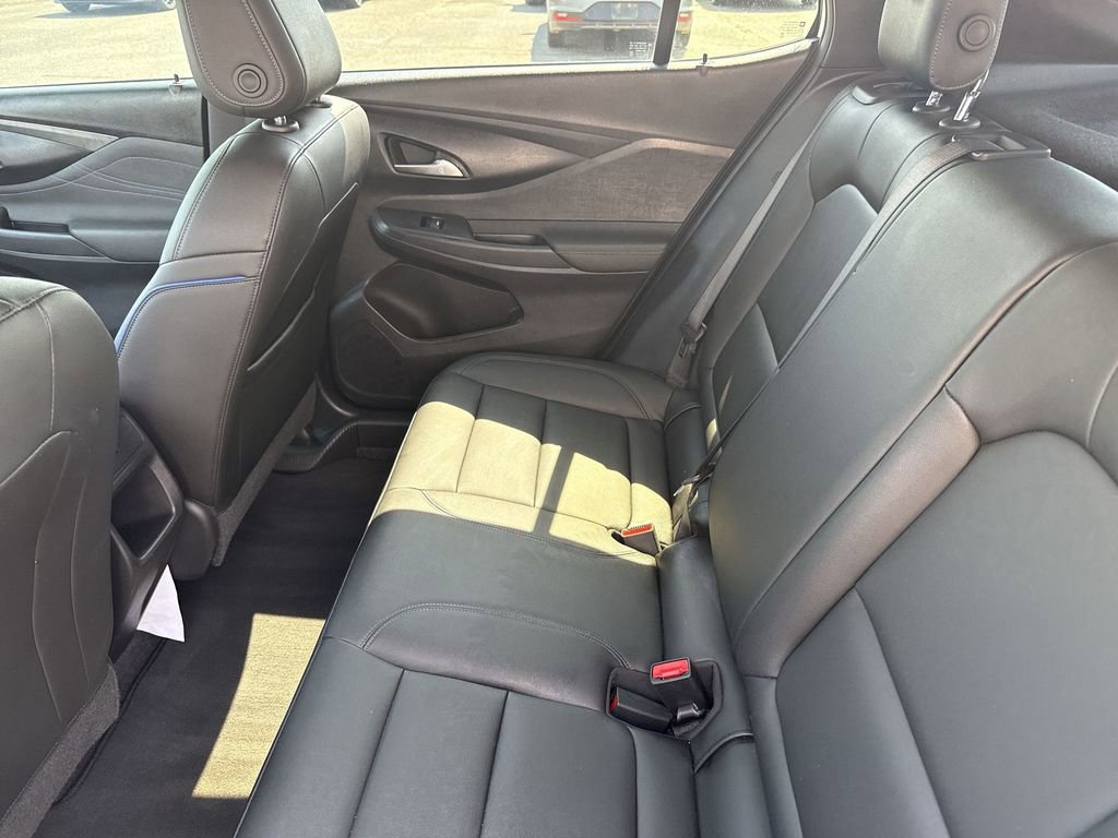 Certified 2025 Buick Envista Sport Touring w/ Convenience II Package image 32