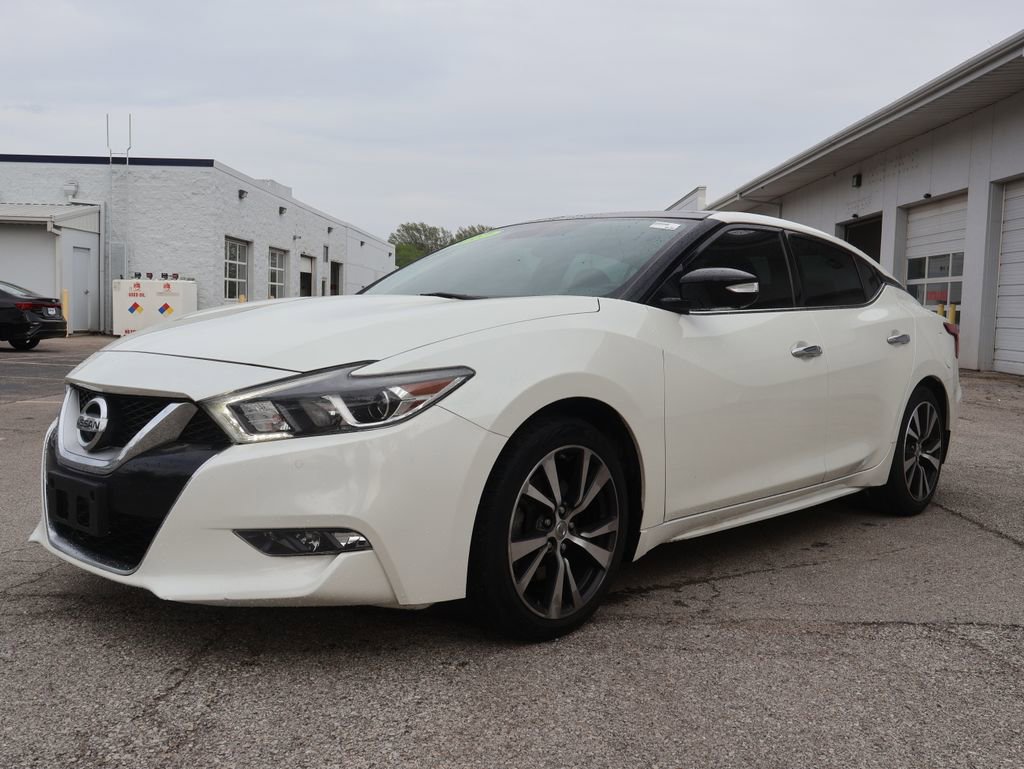 Used 2017 Nissan Maxima Platinum image 3