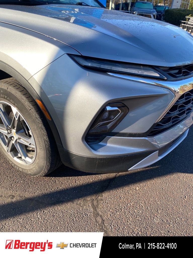 Used 2023 Chevrolet Blazer LT image 11