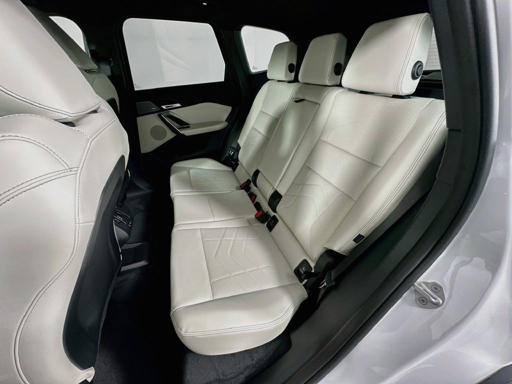 New 2027 BMW X1 xDrive28i w/ Technology Package AWD/4WD image 17