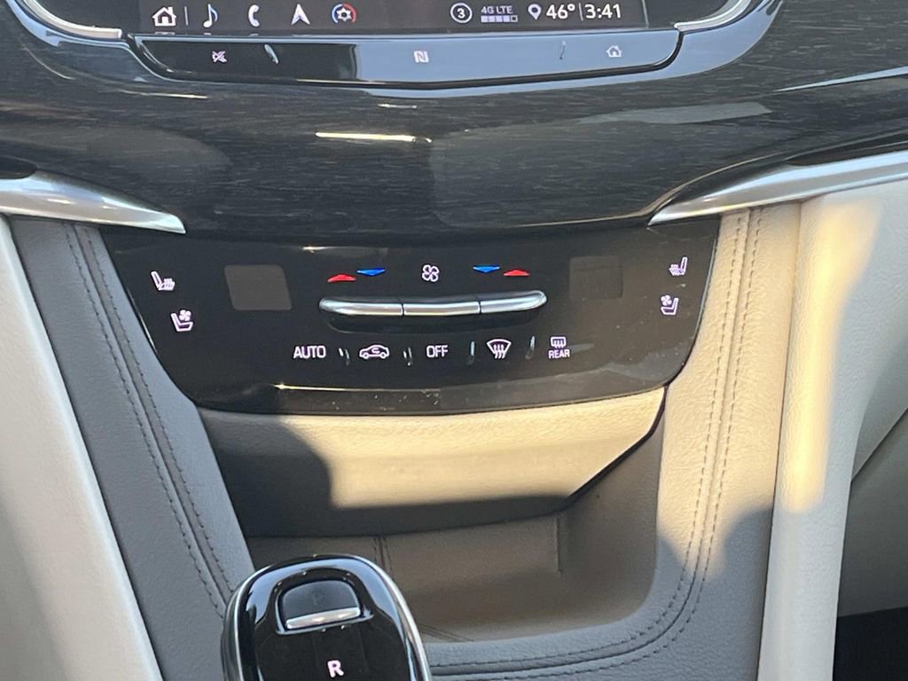 Used 2020 Cadillac XT6 Premium Luxury image 17