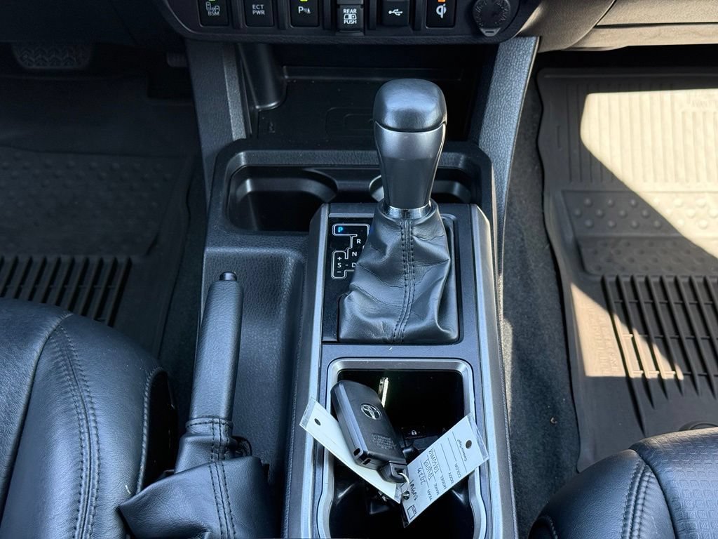 Certified 2023 Toyota Tacoma Limited AWD/4WD image 27