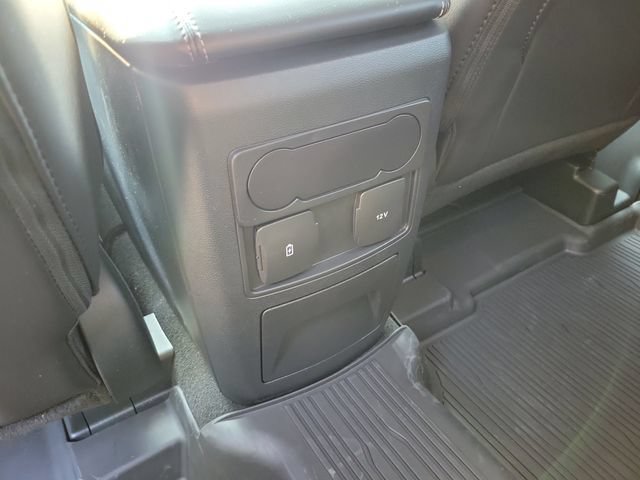 Used 2023 Ford Explorer XLT w/ Equipment Group 202A AWD/4WD image 11