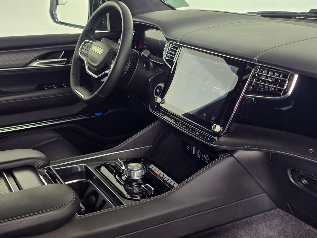 Used 2024 Jeep Grand Wagoneer Series II w/ Quick Order Packagew 28T image 50