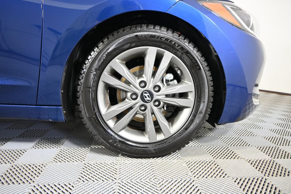 Used 2018 Hyundai Elantra Value Edition FWD image 11