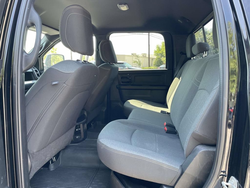 Used 2024 RAM 3500 Tradesman w/ Chrome Appearance Group AWD/4WD image 13