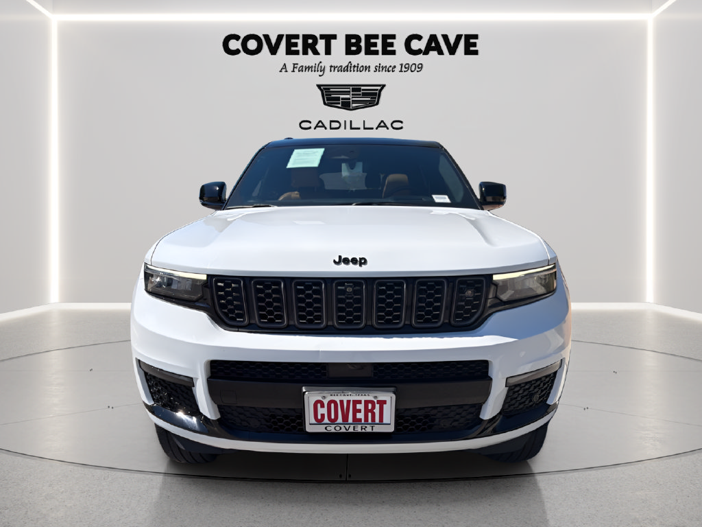 Used 2023 Jeep Grand Cherokee L Summit AWD/4WD image 2