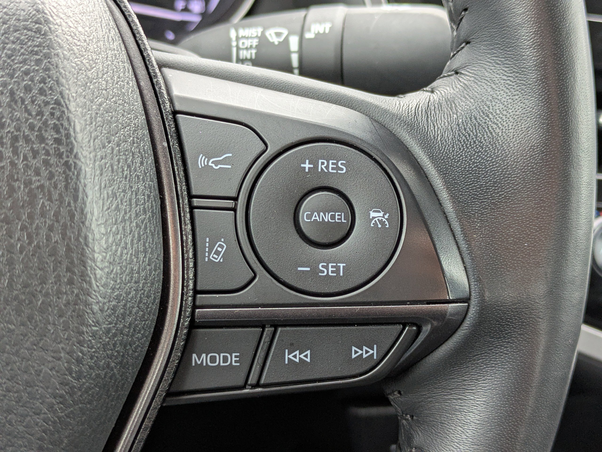 Used 2023 Toyota Camry SE image 31