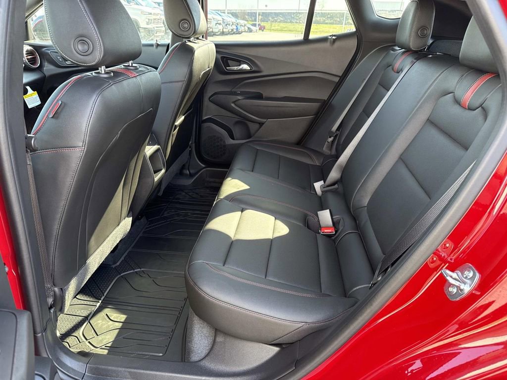 New 2026 Chevrolet Trax RS w/ Sunroof Package FWD image 10