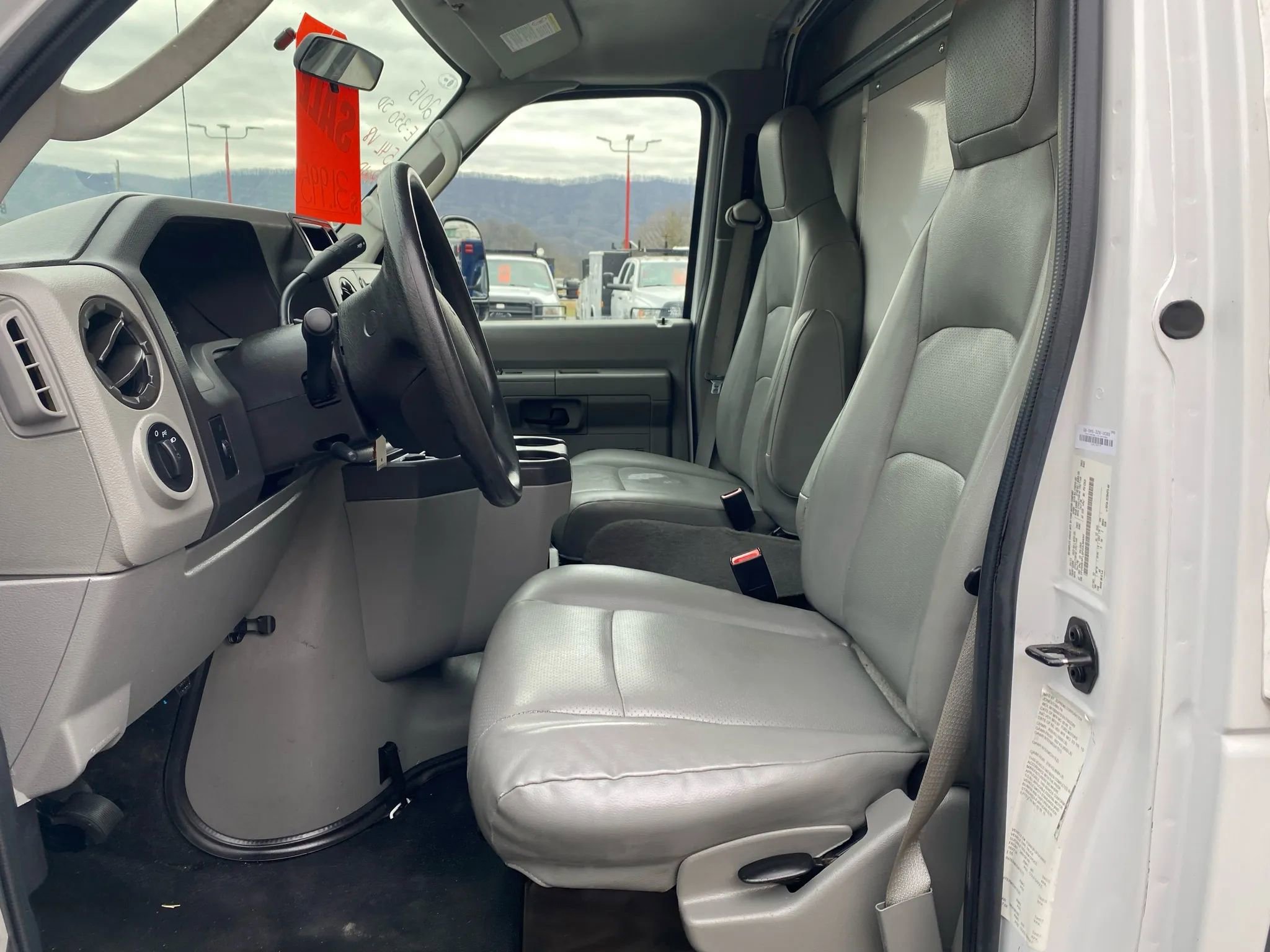 Used 2015 Ford E-350 and Econoline 350 Super Duty w/ Power Windows & Locks Group RWD image 9