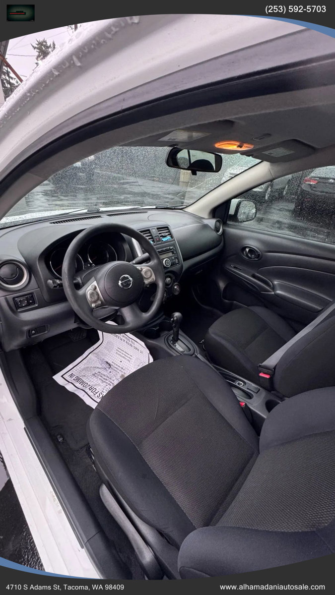Used 2012 Nissan Versa SV w/ Convenience Pkg image 9
