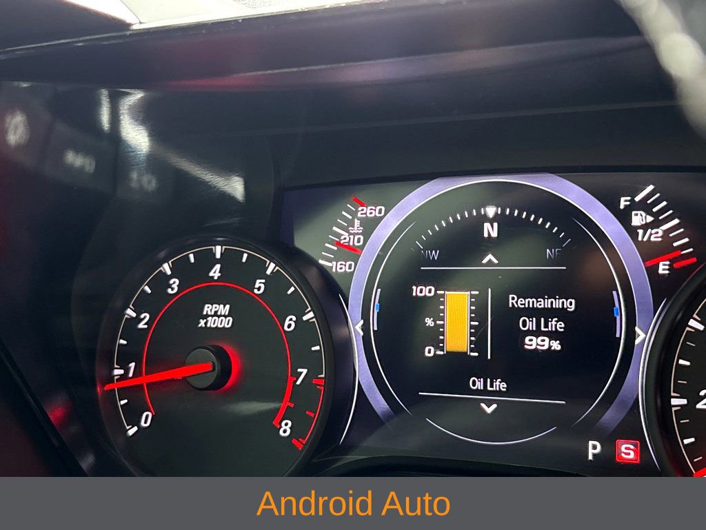 Used 2019 Chevrolet Camaro LT RWD image 4