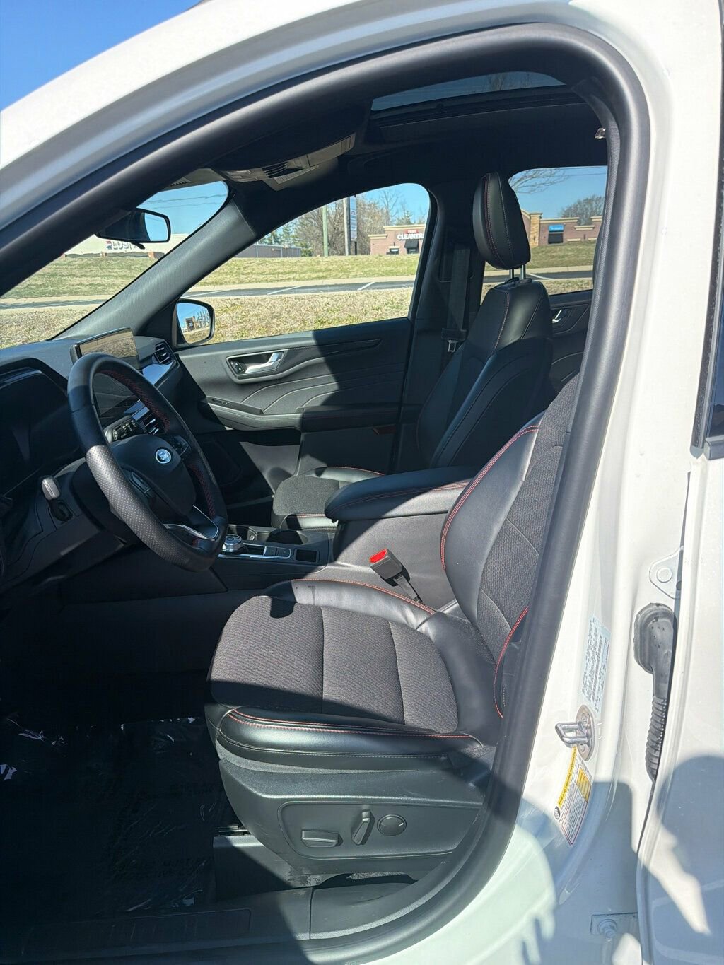 Used 2024 Ford Escape ST-Line w/ Tech Pack #1 image 10