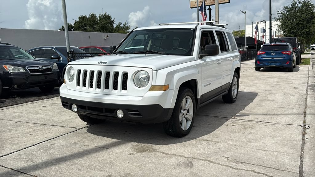 Used 2017 Jeep Patriot Latitude FWD image 10