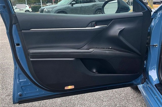 Used 2023 Toyota Camry XSE image 17