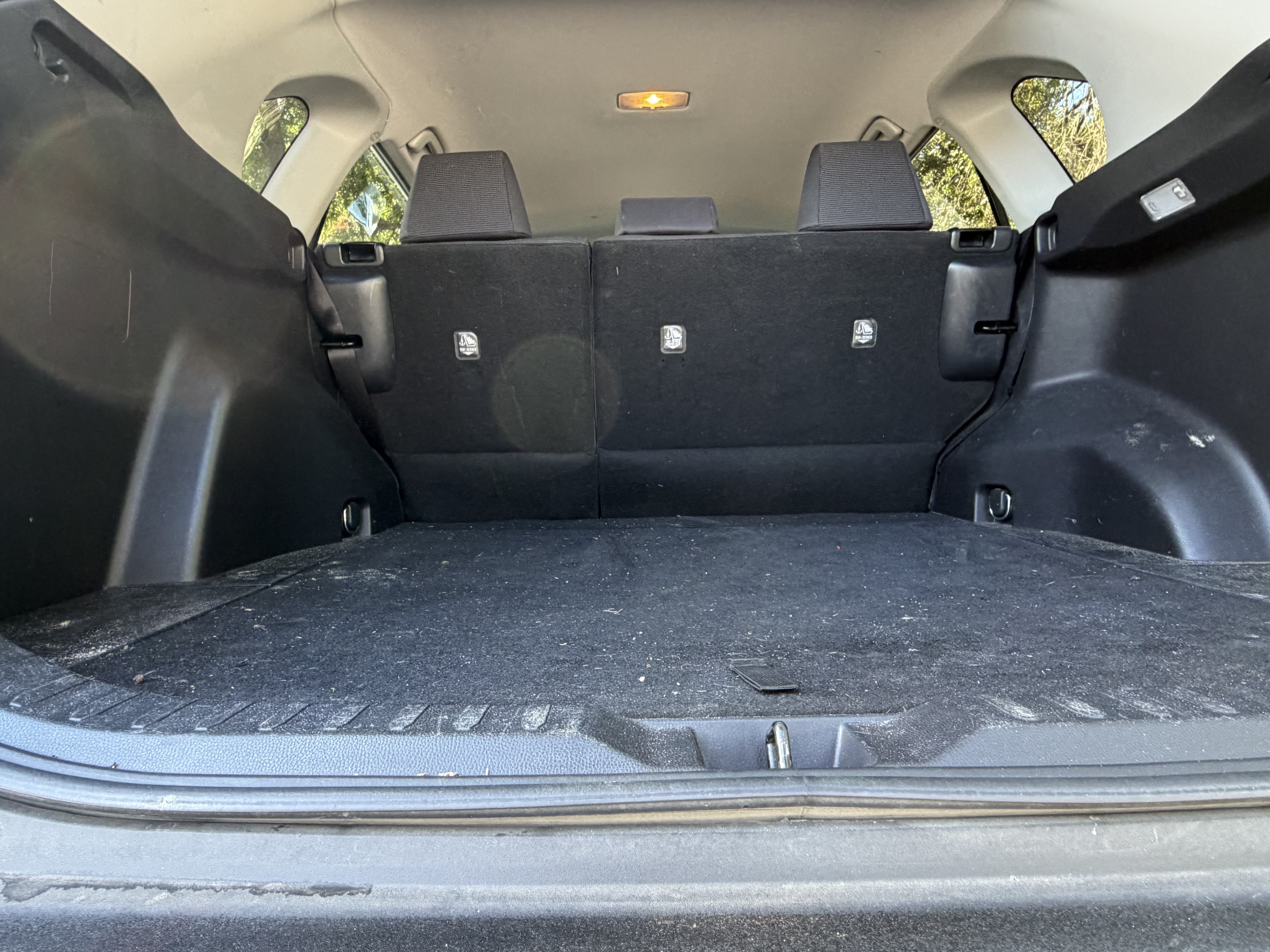 Used 2019 Toyota RAV4 LE AWD/4WD image 46