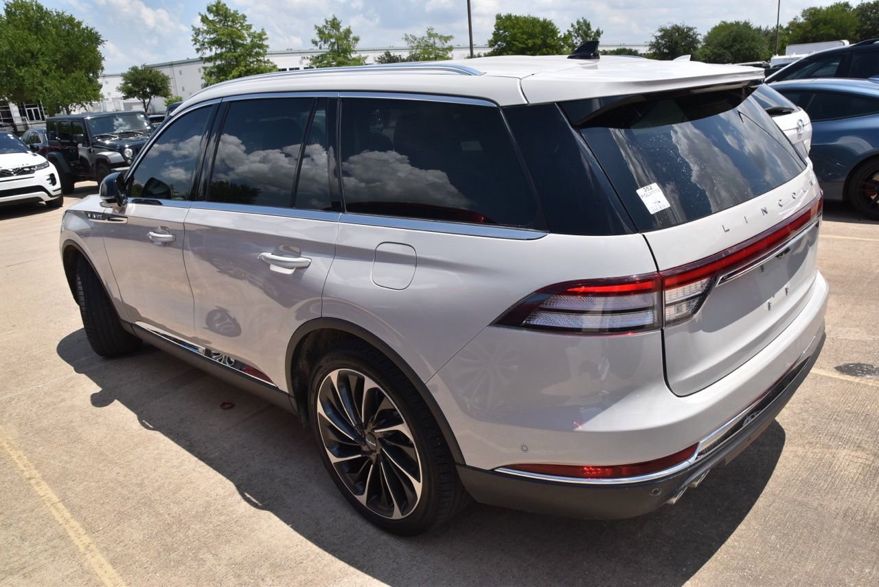Used 2023 Lincoln Aviator Reserve w/ Equipment Group 201A RWD image 7