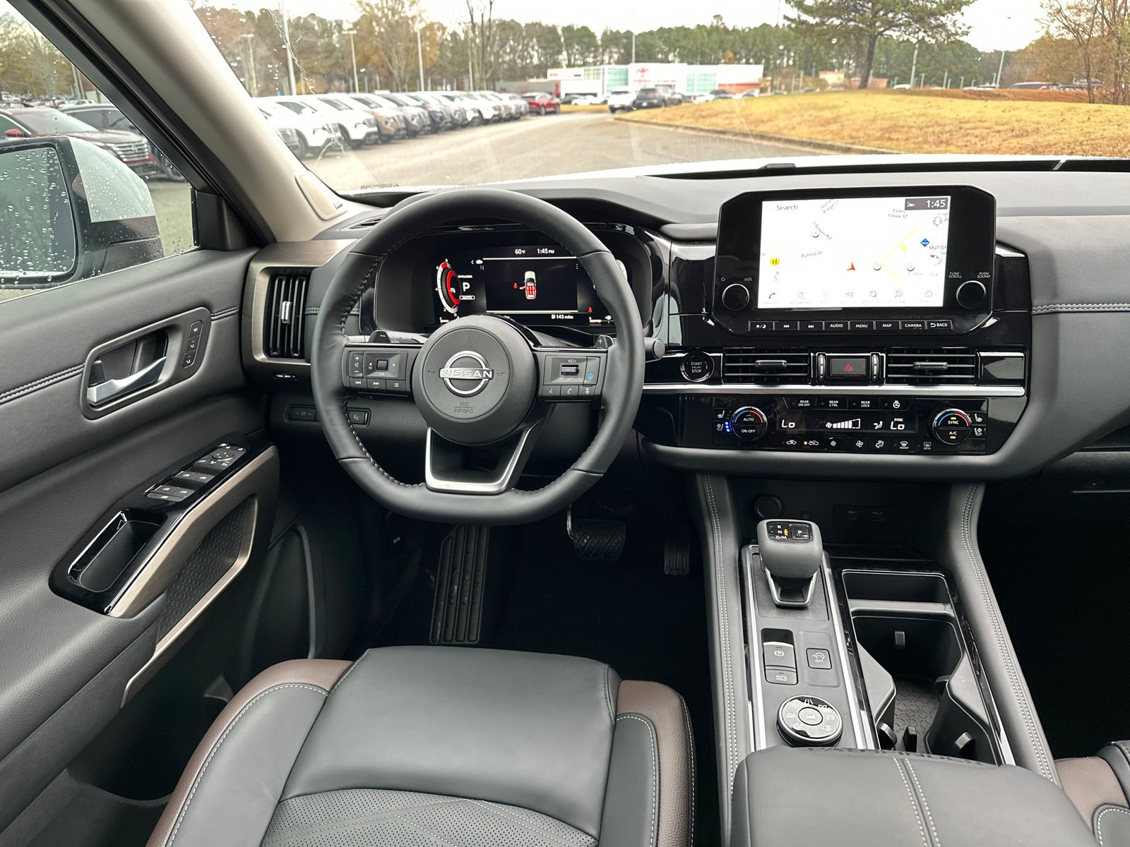 New 2025 Nissan Pathfinder Platinum image 25