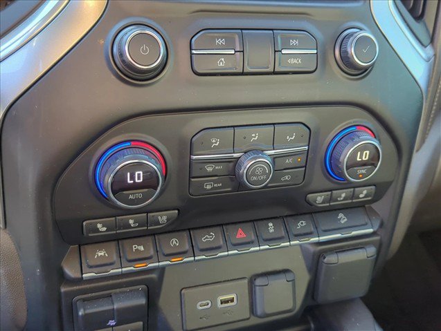 Used 2019 Chevrolet Silverado 1500 LTZ w/ LTZ Premium Package AWD/4WD image 20