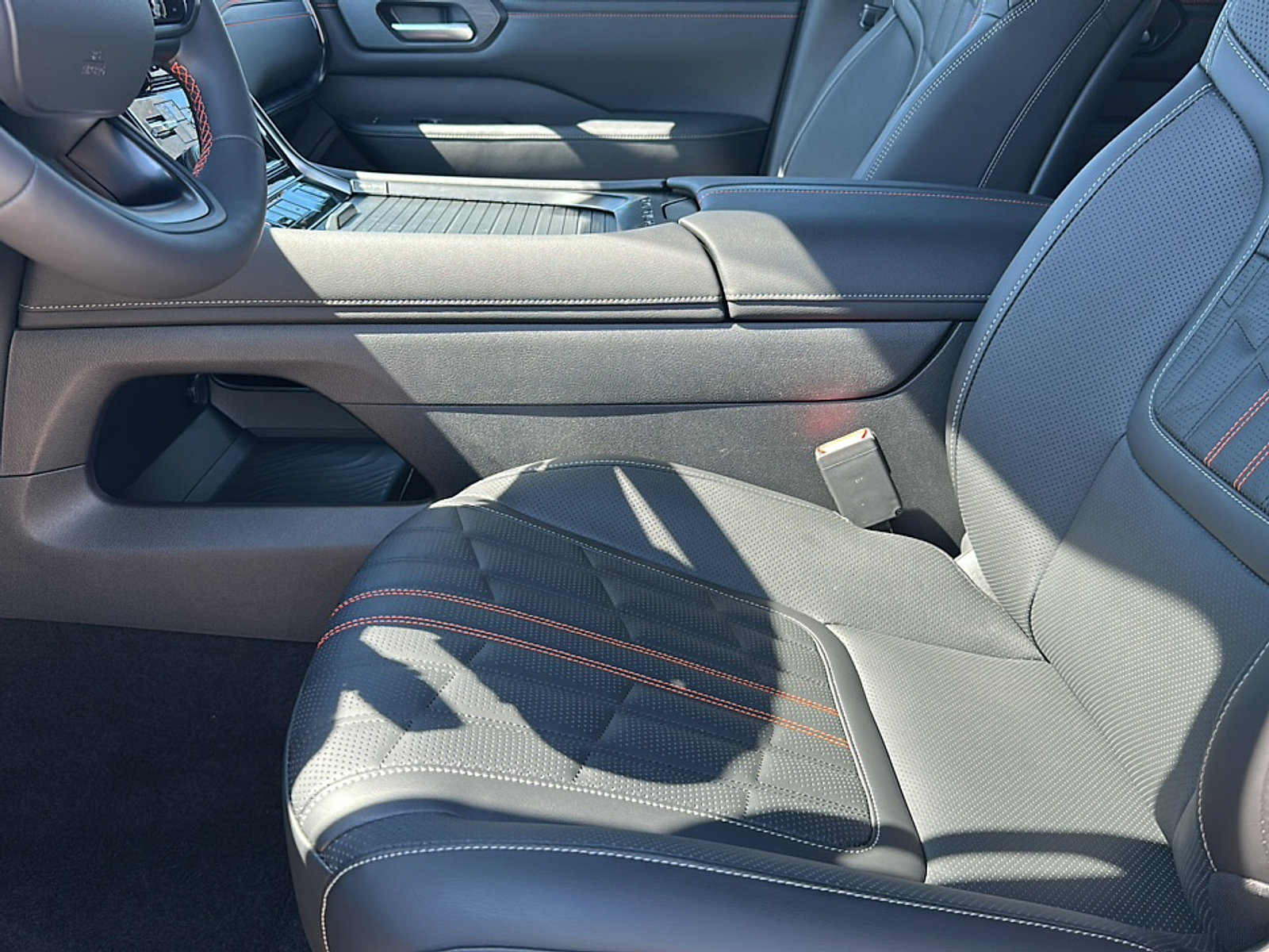 New 2026 Nissan Armada PRO-4X w/ Captain's Chari Seat Package image 10