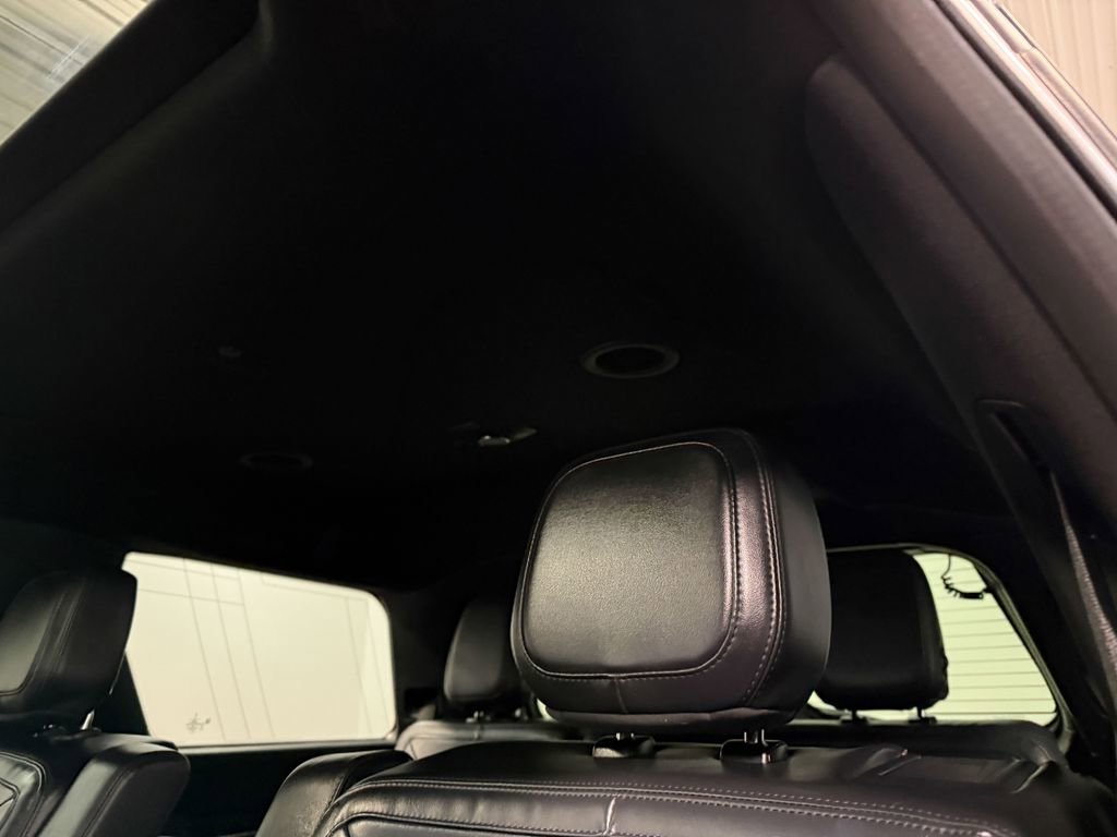 Used 2023 Lincoln Navigator Reserve image 9