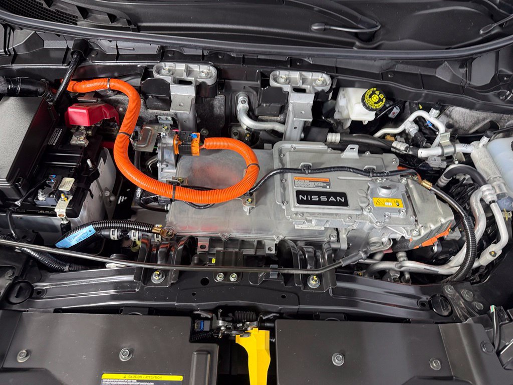 Used 2023 Nissan Ariya AWD image 21