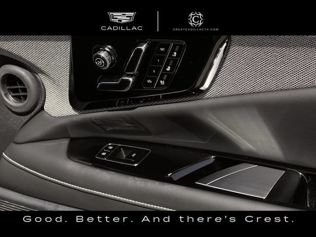 Used 2025 Cadillac Optiq Luxury 2 AWD/4WD image 28