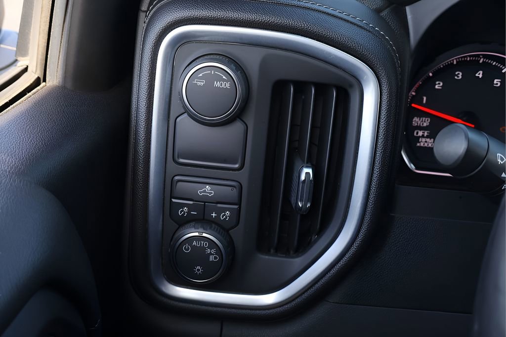 Used 2020 Chevrolet Silverado 1500 LT w/ Texas Edition image 18