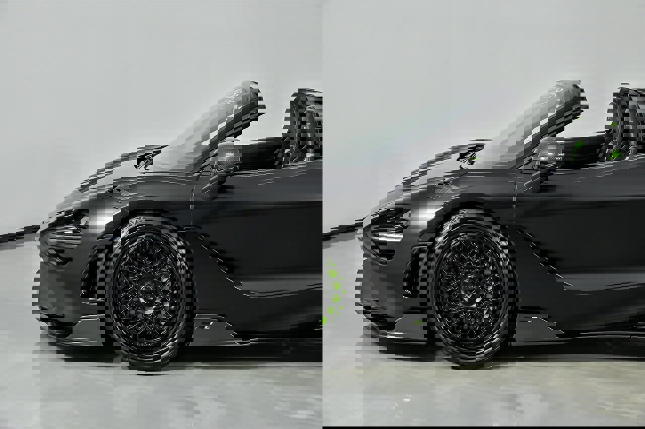 Used 2022 McLaren 765LT image 9