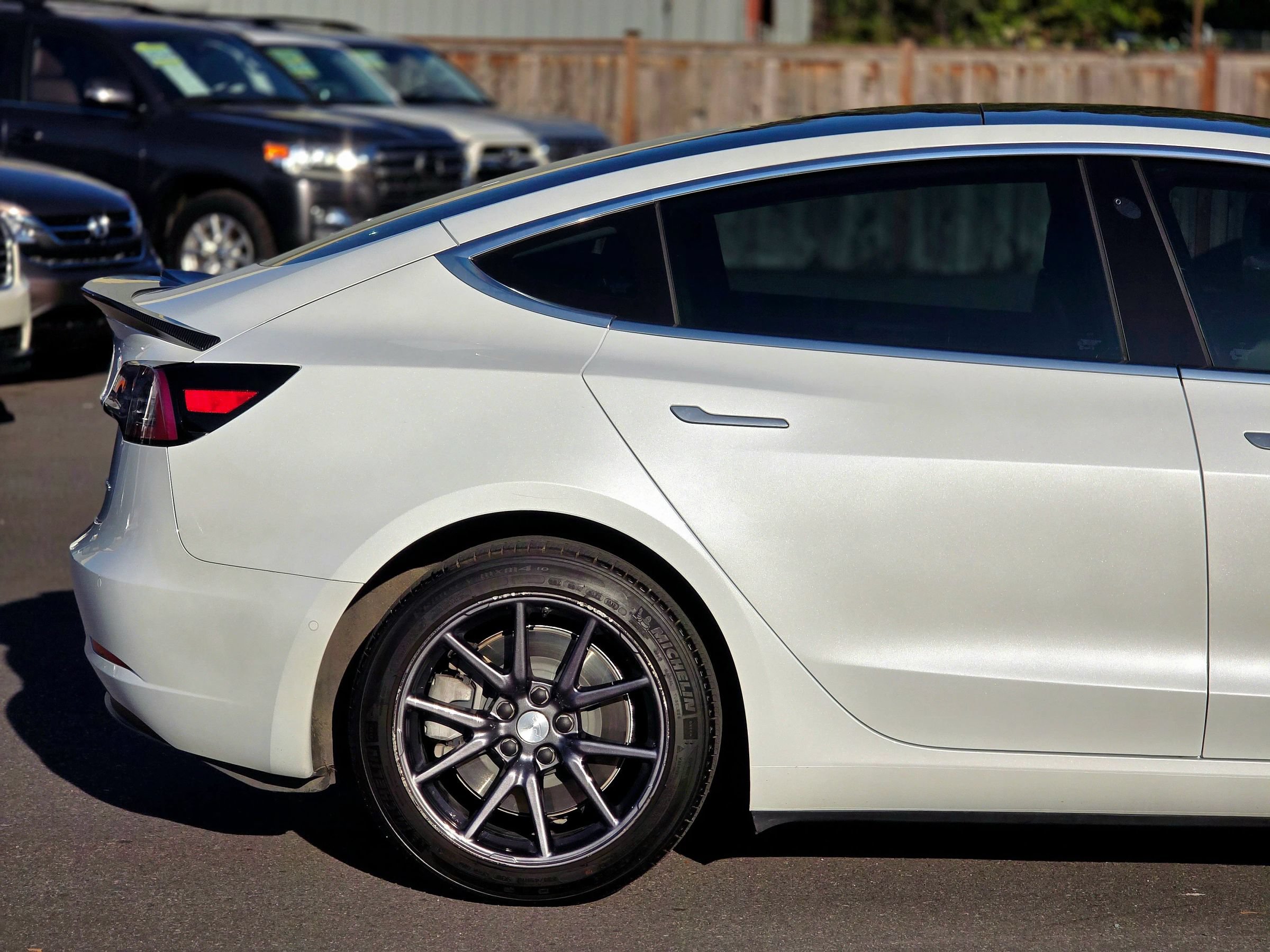 Used 2020 Tesla Model 3 Standard Range Plus RWD image 15
