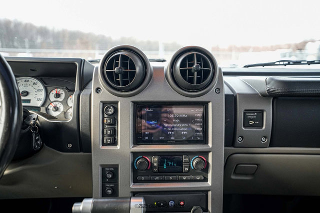 Used 2003 HUMMER H2 w/ Preferred Equipment Group image 29